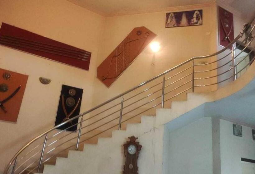 Oyo Hotel Sunshine Palace