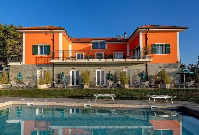 پانسیون Agriturismo Cascina Trevo