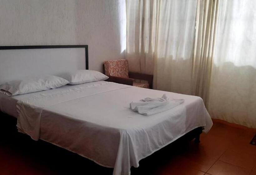 پانسیون Hamacas