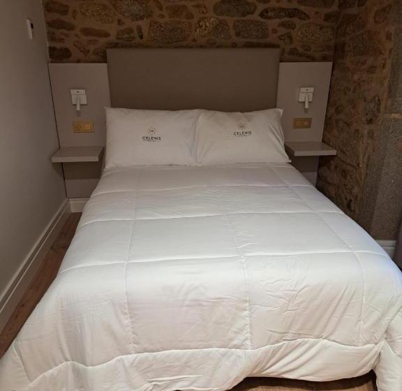 پانسیون Hostal Hcelenis