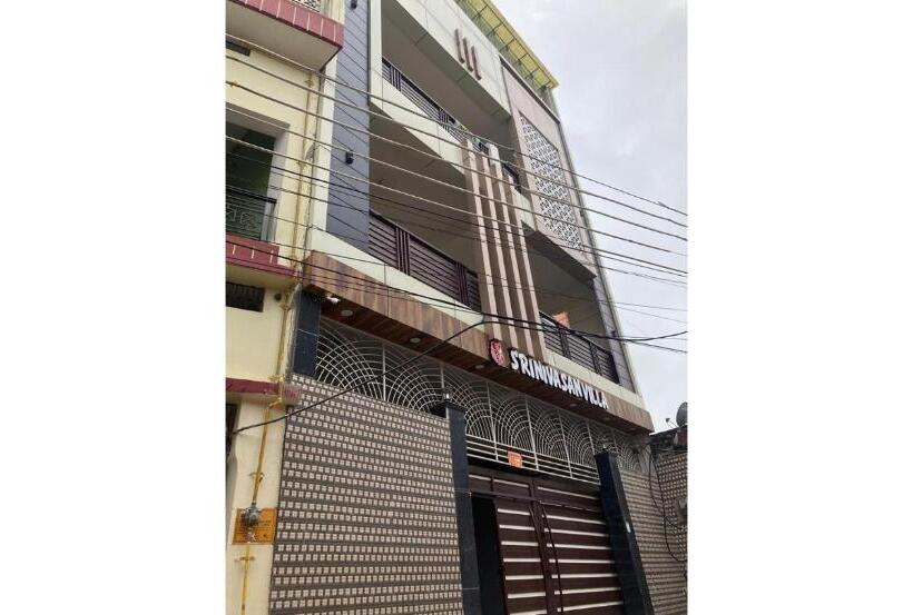 호스텔 Srinivasan Villa