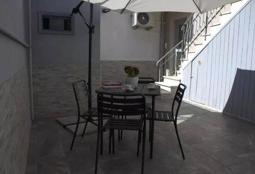 تختخواب و صبحانه Sibi Format Exclusive