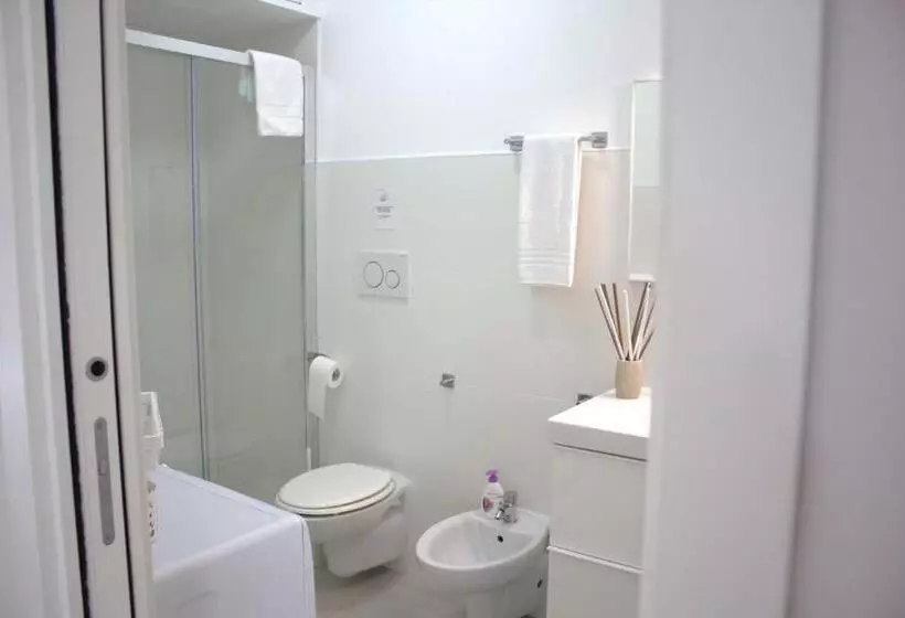 تختخواب و صبحانه Sibi Format Exclusive