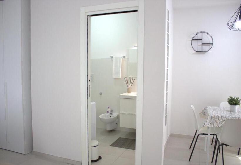 تختخواب و صبحانه Sibi Format Exclusive