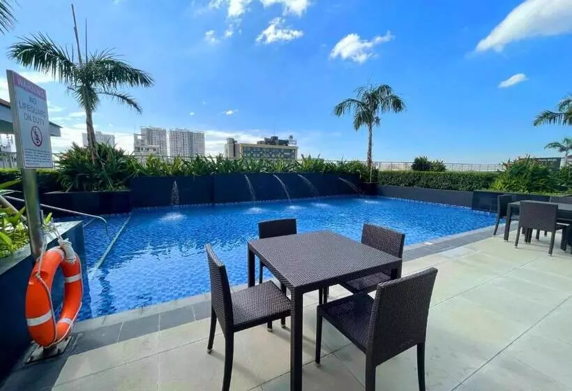 Cozy Penthouse 2br Suite W Balcony Amazing Manila Bay View And City Skyline Near Moa