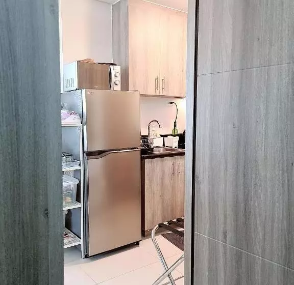 Cozy Penthouse 2br Suite W Balcony Amazing Manila Bay View And City Skyline Near Moa