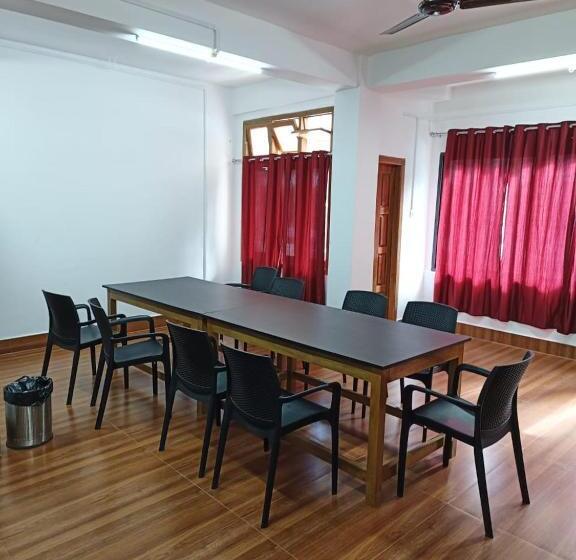 בית מלון כפרי 7 Eleven