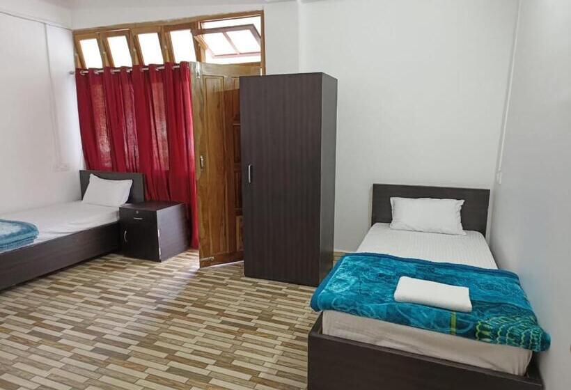 בית מלון כפרי 7 Eleven