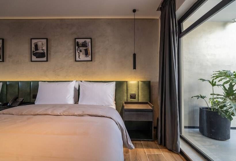 ホテル Alcalà Expo