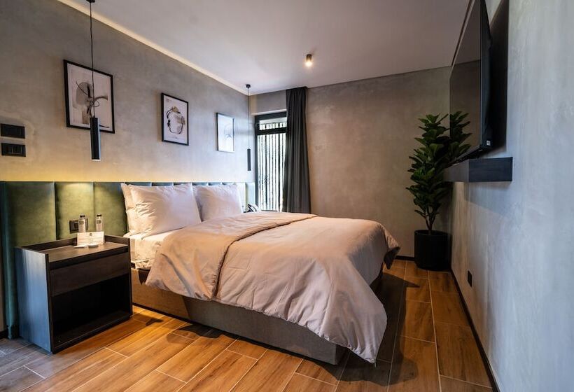 ホテル Alcalà Expo