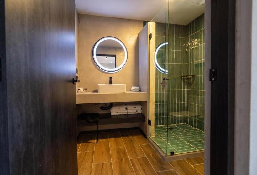 ホテル Alcalà Expo