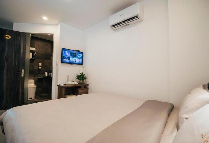 هتل Marina Hoian Villa