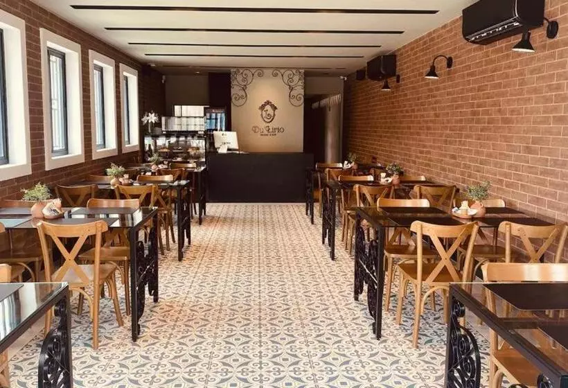 ホテル Pousada Café Du Lirio