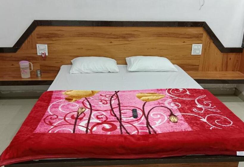 Szálloda Samarth Cottage By Holiday Villass Mahabaleshwar