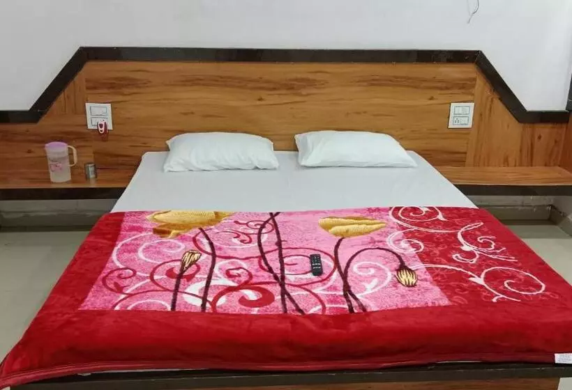 ホテル Samarth Cottage By Holiday Villass Mahabaleshwar