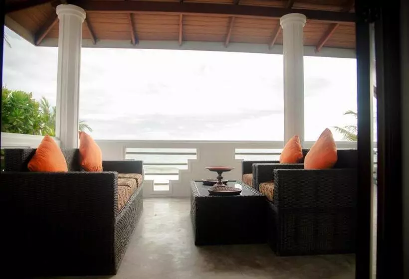 ホテル Sea Crest Beach Villa