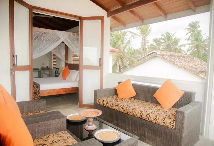 ホテル Sea Crest Beach Villa