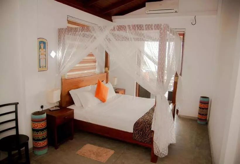 ホテル Sea Crest Beach Villa