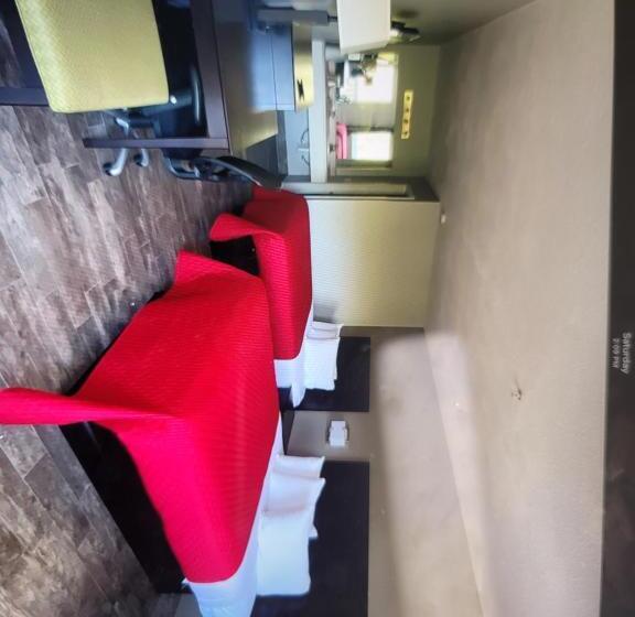 בית מלון כפרי Sunset Inn