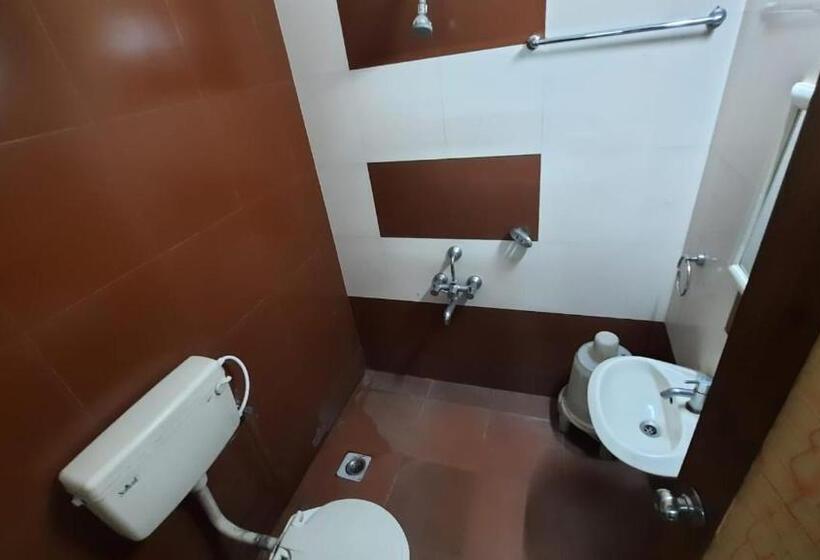 Hotell Vishwa Near To Railway Station Kolhapur
