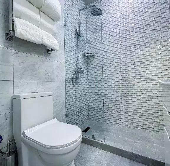 Panorama Hotel & More