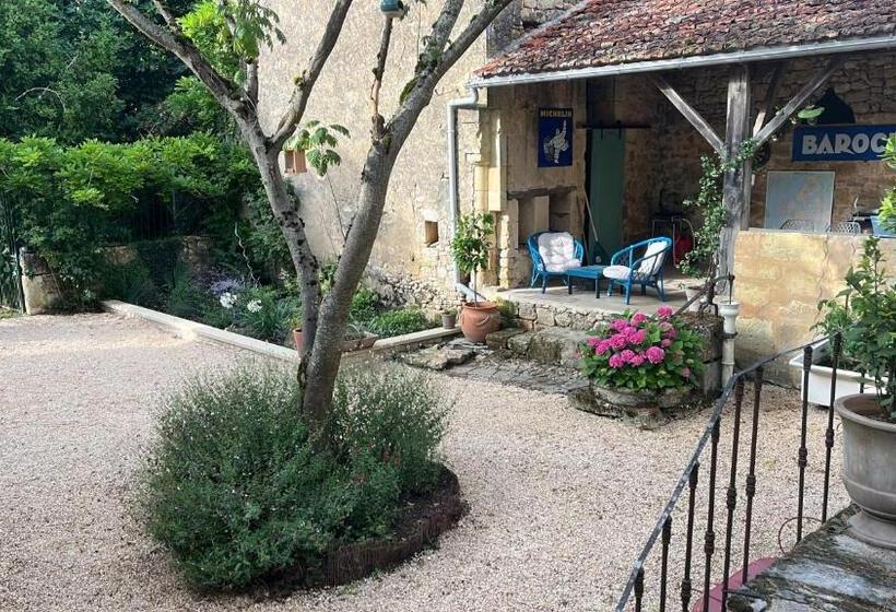 פנסיון 1 Rue Pasquet Pool Suite With Kitchen