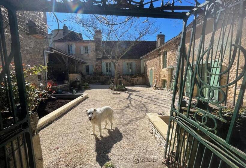 פנסיון 1 Rue Pasquet Pool Suite With Kitchen