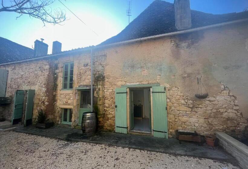 פנסיון 1 Rue Pasquet Pool Suite With Kitchen