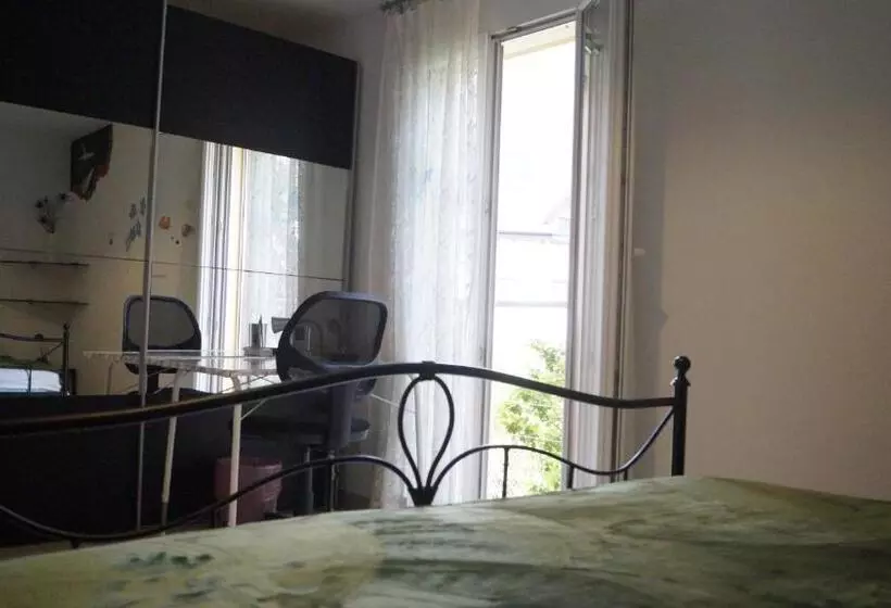 ペンション Casa Diana Locarno Cugnasco