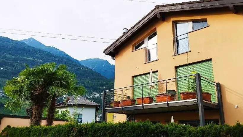 ペンション Casa Diana Locarno Cugnasco