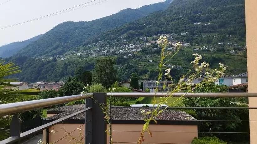 ペンション Casa Diana Locarno Cugnasco