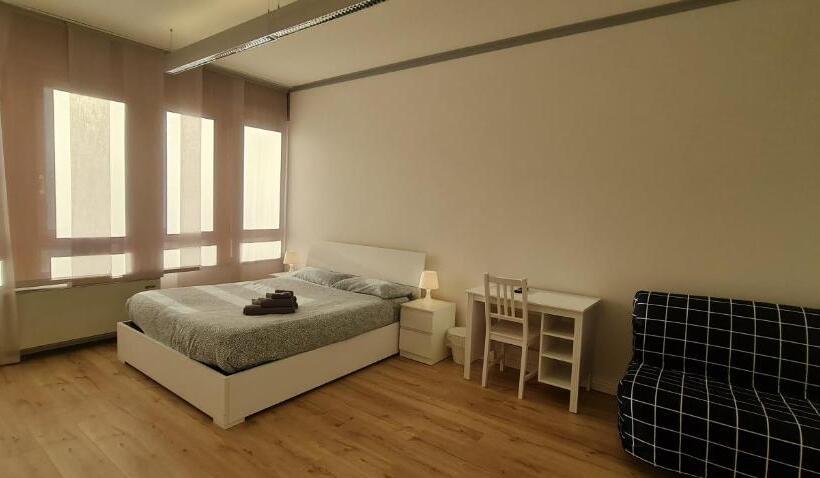 پانسیون Infinity Collection