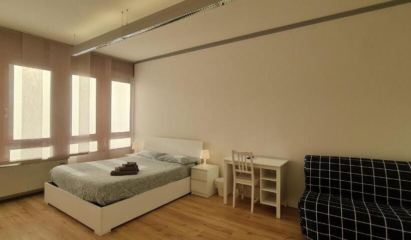 پانسیون Infinity Collection