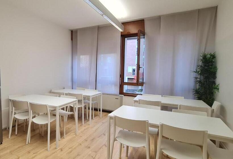 پانسیون Infinity Collection