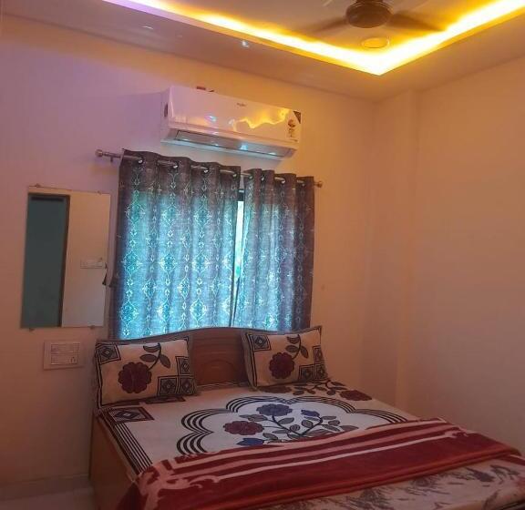 Pensão Madhav Palace S