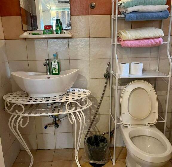 Pensjonat Marikina 32 Sqm Studio For Transients W Wifi 40 Inch Tv Parking