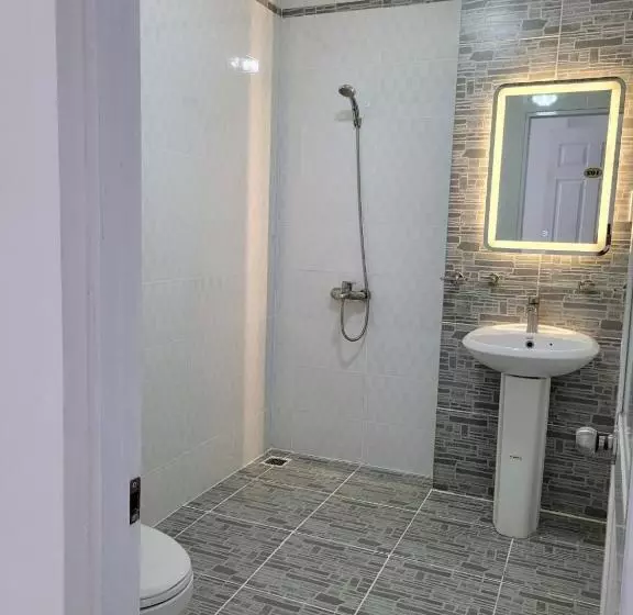 هاستل Sol House Saigon Airport