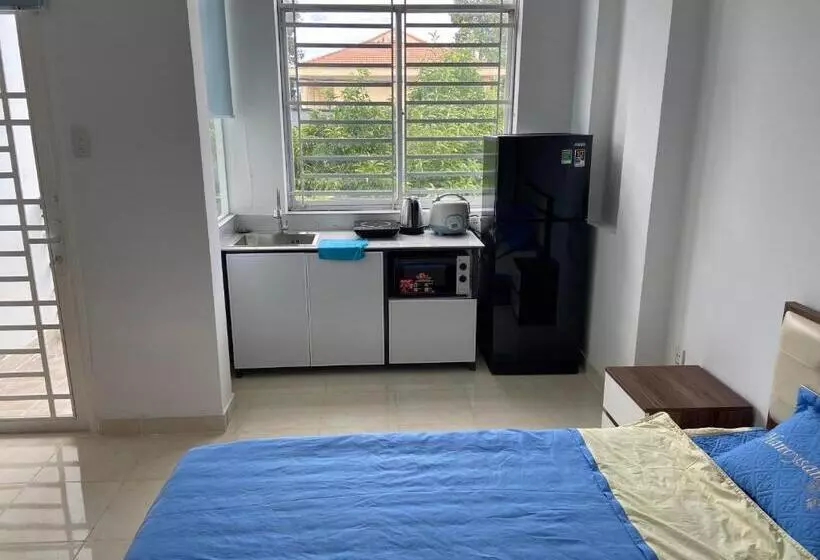 هاستل Sol House Saigon Airport