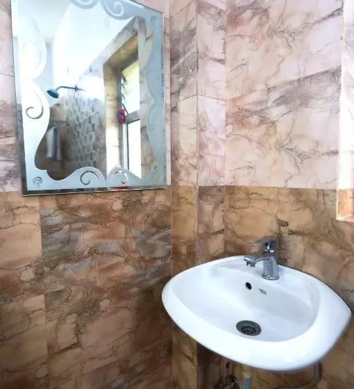 Aura Hotel Rajdhani Residency