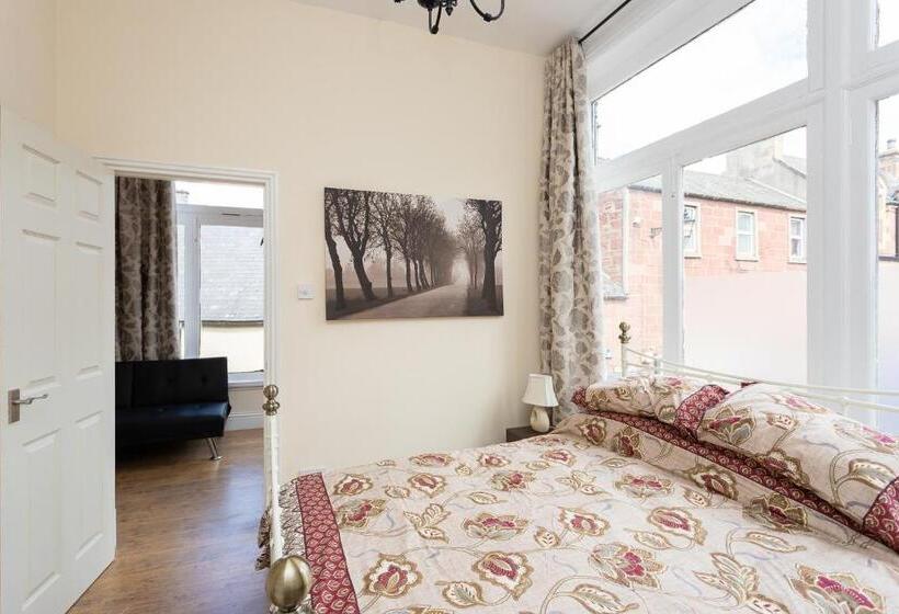 Bed and Breakfast Glengate Larder Flat