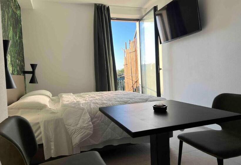 تختخواب و صبحانه Matarrese 1950