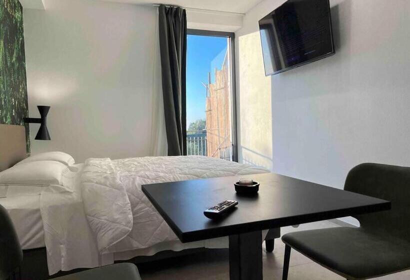 تختخواب و صبحانه Matarrese 1950