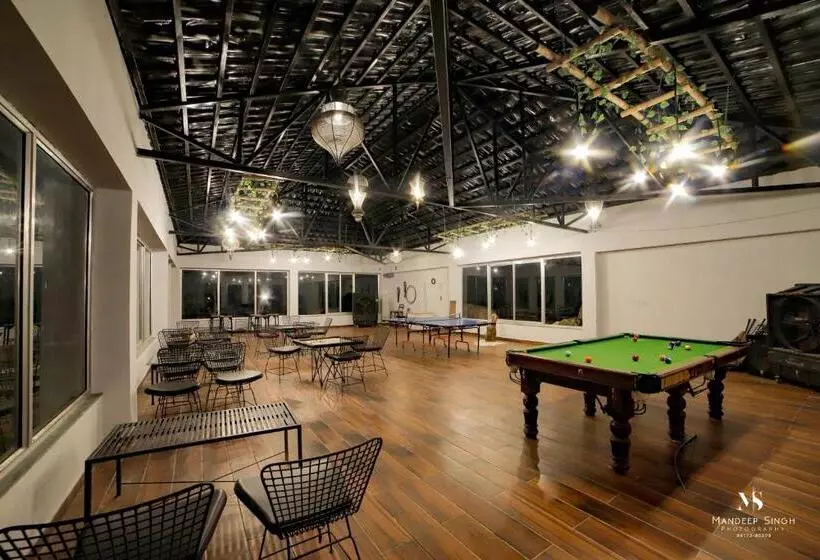 Elite Valley Grassfield Resort