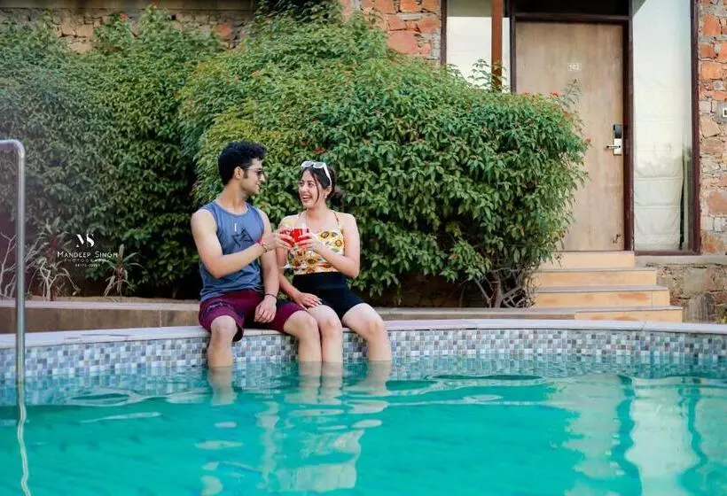 Elite Valley Grassfield Resort