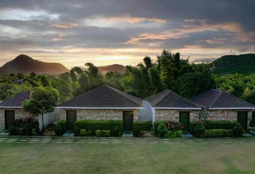 Elite Valley Grassfield Resort