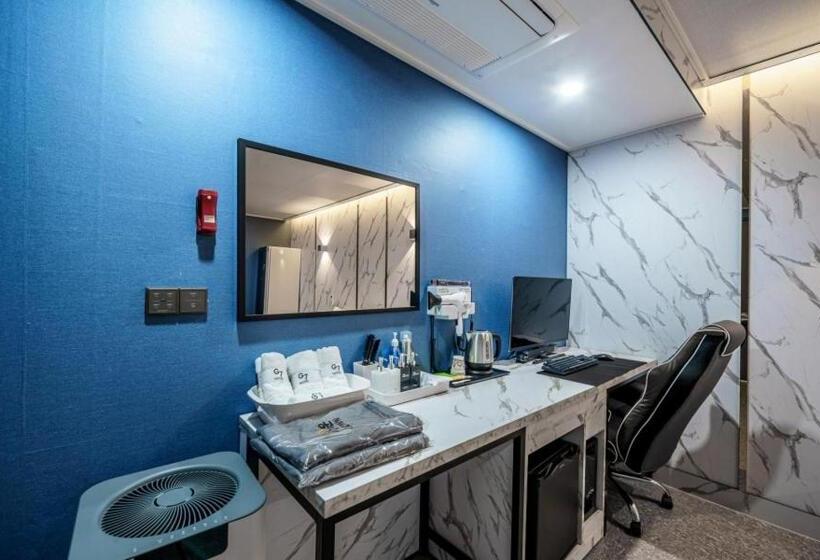 Hotel G7
