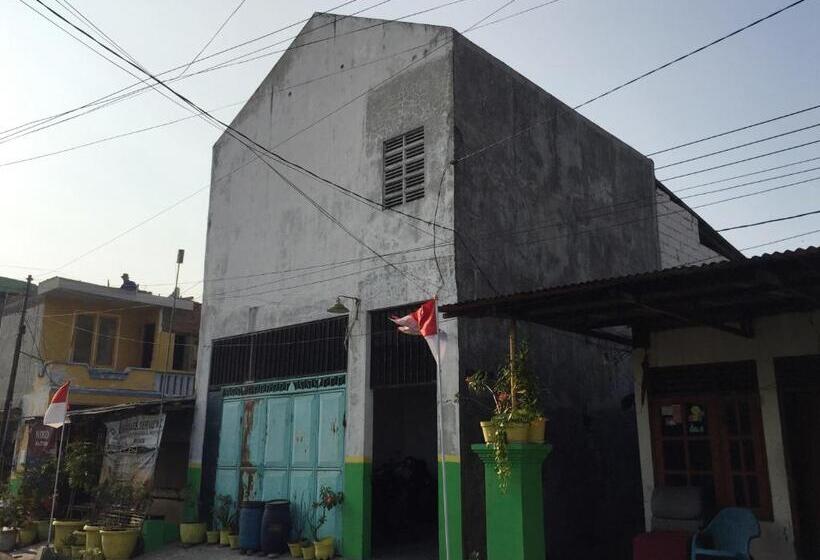 فندق Oyo Life 93009 Griya Nautika Sedati