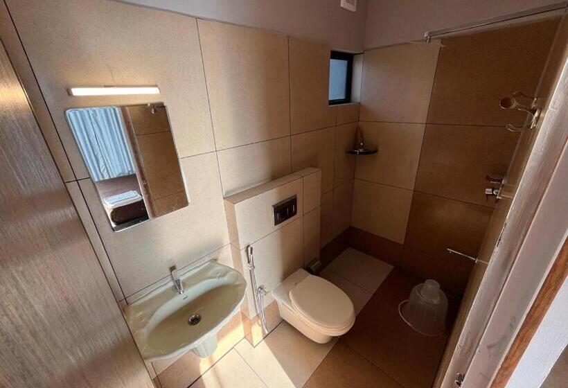 בית מלון כפרי Rock View Resort