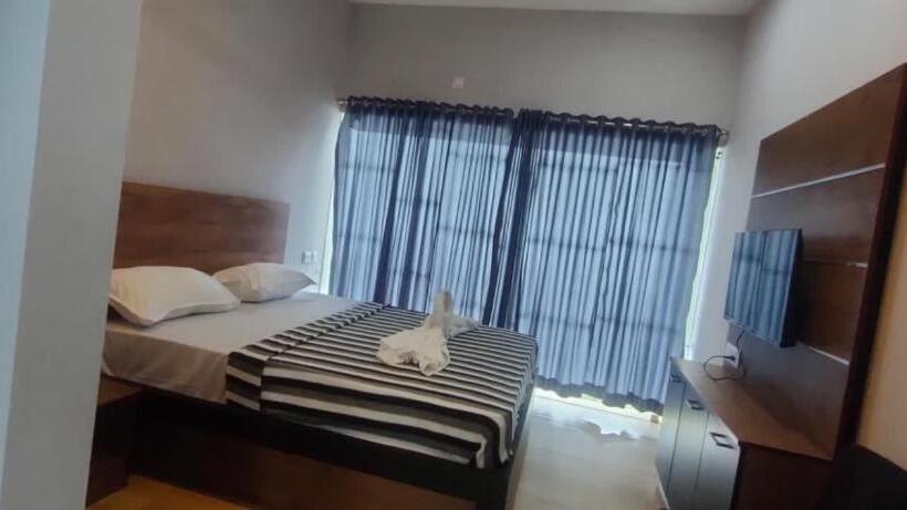 בית מלון כפרי Rock View Resort