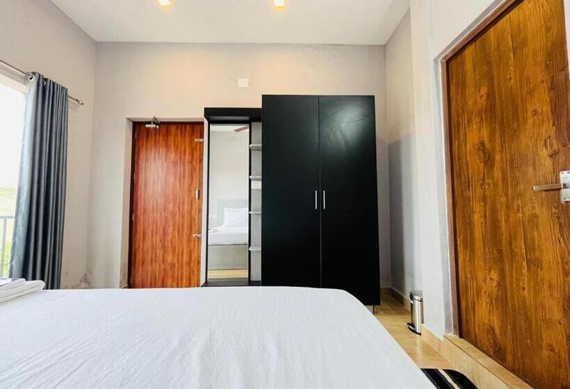 בית מלון כפרי Rock View Resort